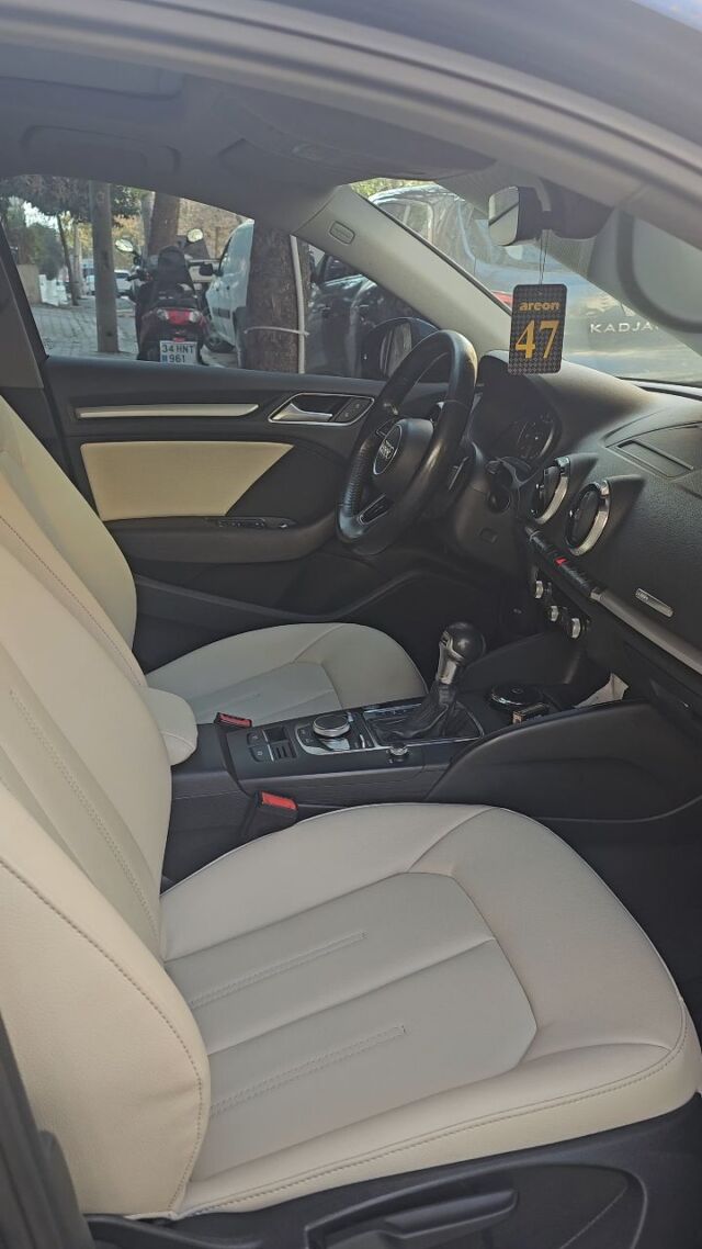 Audi A3 aracımız yeni iç dizaynı ile karşınızda!
Araç sahibine iyi günlerde kullanmasını diliyoruz.🤗

✅Araçta yapılan işlemler:
➡️Koltuk Döşeme
➡️Kapı Döşemesi Kaplama 

💰Fiyat almak için; 0534 968 60 07
Yenilik değişimle başlar!
_______________________________________________
🚘 Ayg Oto Dizayn - Profesyonel Oto Deri Döşeme
🌎www.aygotodizayn.live
☎ 0534 968 6007
🏢Ambarlı Mah. Balaban Cad.No:21/A Avcılar/İstanbul